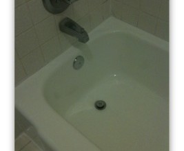 Bath Refinishing (Reglazing)